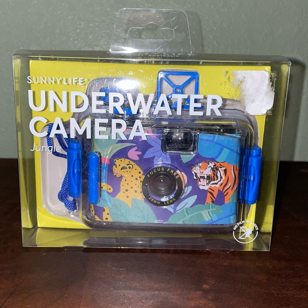 SUNNYLIFE Sydney Australia UNDERWATER CAMERA